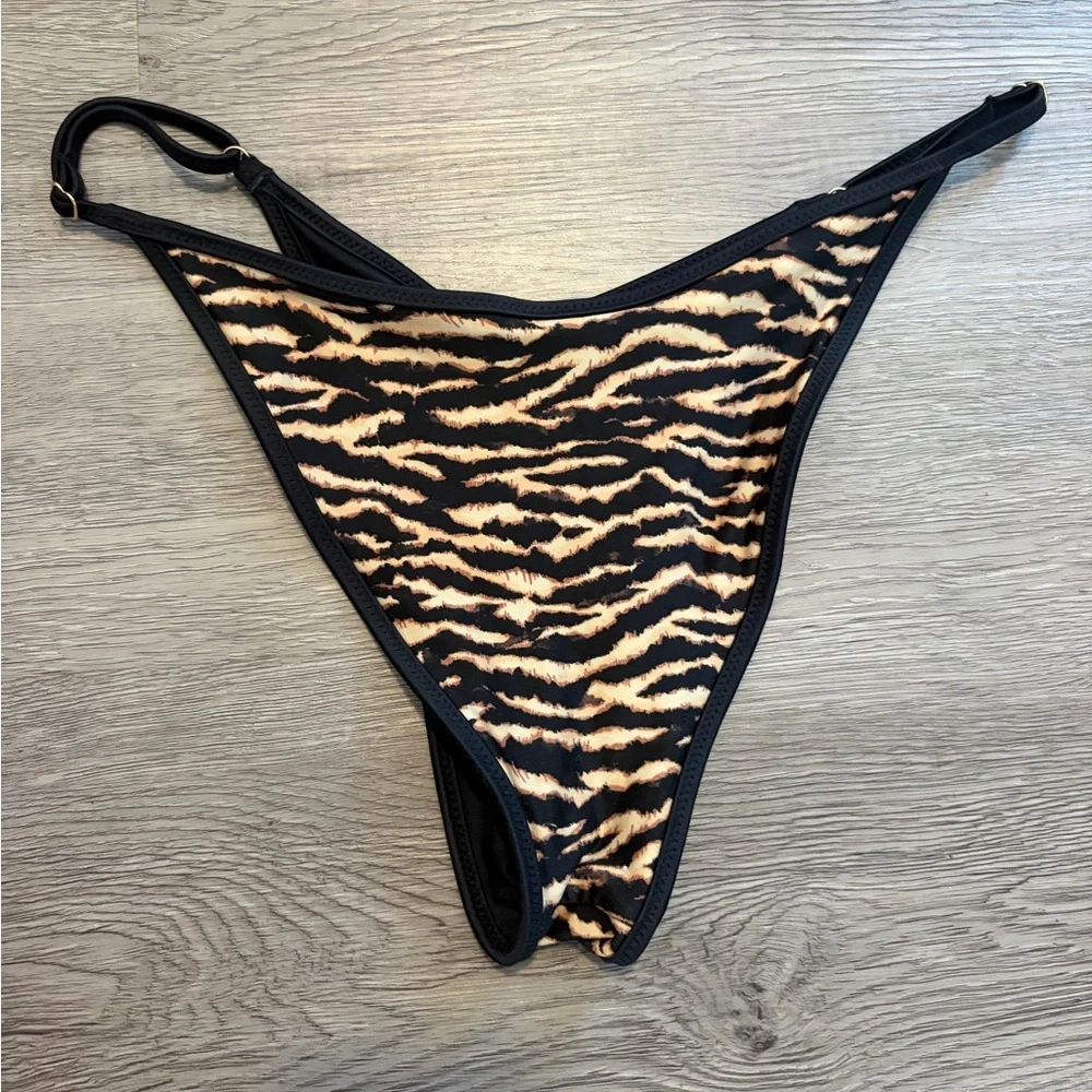 BNWOT Luna bottom Frankie’s bikini x Realisation par